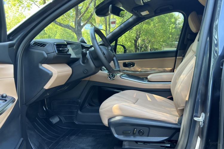 Used Nio ES8 2020 580 km Range Signature Edition Six-Seater Version
