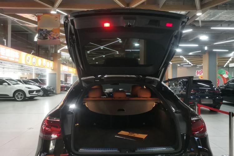 Used Mercedes-Benz GLC Coupe 2022 Refreshed GLC 260 4MATIC Coupe SUV
