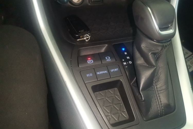 Used Toyota Wildlander 2021 2.0L CVT Two-Wheel Drive Luxury Edition
