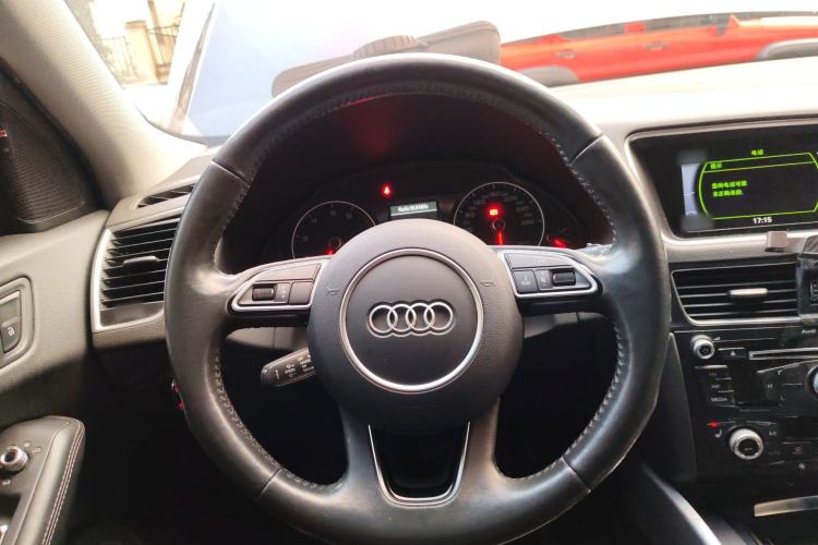 Used Audi Q5 2017 Plus 40 TFSI Technology Model
