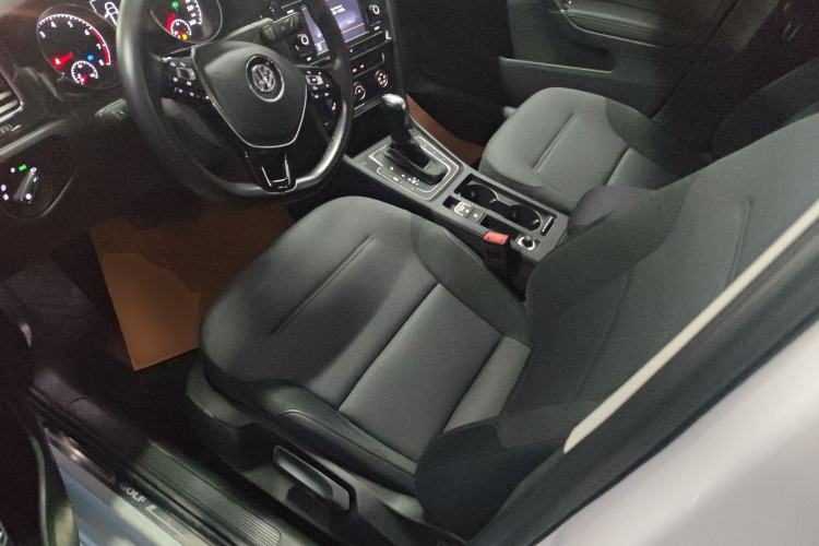 Used Volkswagen Golf 2018 230TSI Automatic Comfort Model
