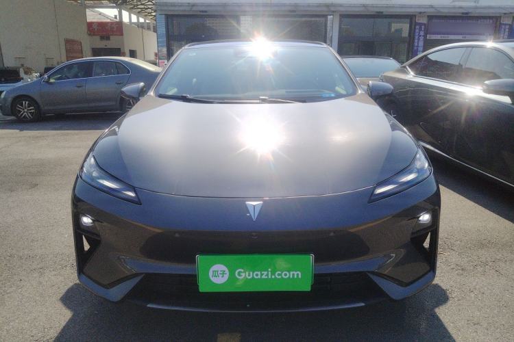 Used  L07 2024 230Max Qiankun Intelligent Driving ADS SE Range-Extended Version
