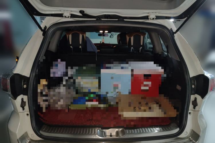 Used Toyota Highlander 2015 2.0T Four-Wheel Drive Luxury Navigation Version with 7 Seats
