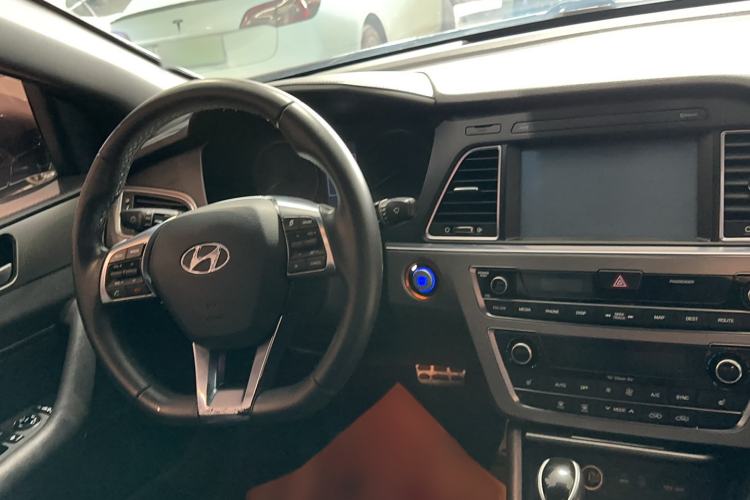 Used Hyundai Sonata 2015 1.6T GLX Advanced Model
