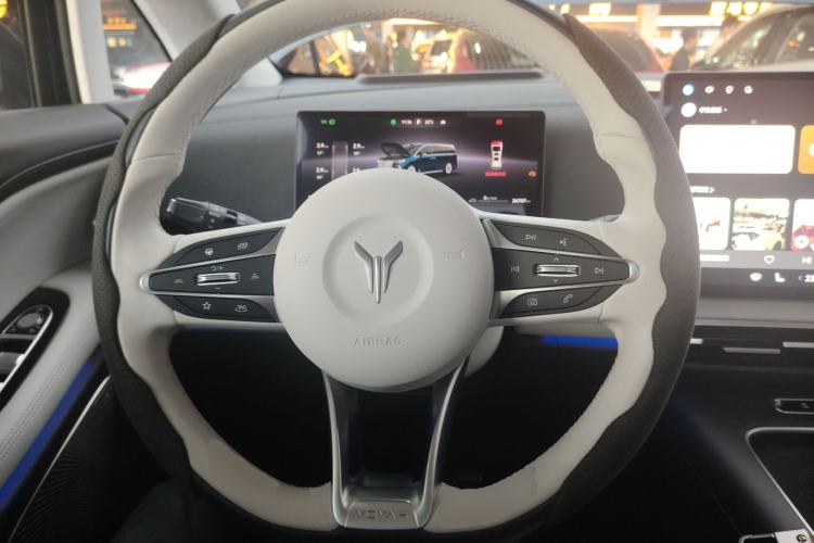 Used VOYAH Dream 2025 PHEV Four-Wheel-Drive Flagship Version – Qiankun Edition