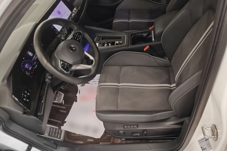 Used Volkswagen Golf 2023 Facelift 280TSI DSG R-Line Lite