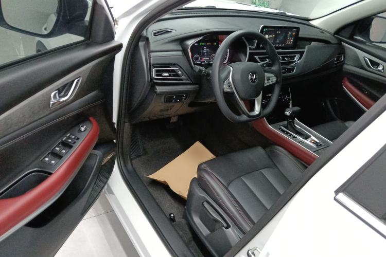 Used Changan CS75 2022 Blue Whale Edition 1.5T DCT Luxury Model
