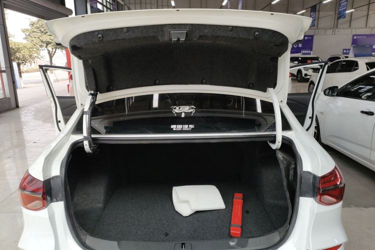 Used Chevrolet Monza 2020 Light Hybrid RS 330T Automatic Comfort Edition
