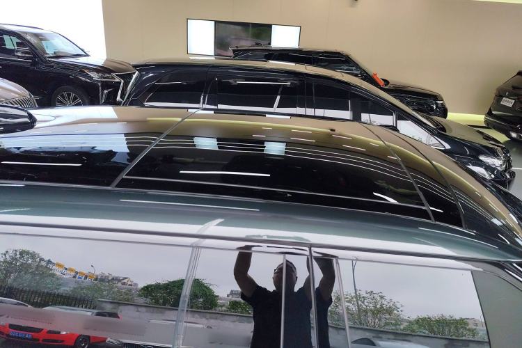 Used Land Rover Range Rover Evoque 2023 Aurora L 249 PS Luxury Edition
