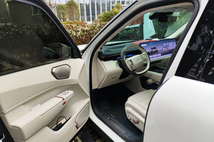 Used Lynk & Co 900 2025 2.0T Ultra