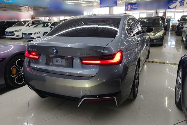 Used BMW i3 2022 eDrive 35 L
