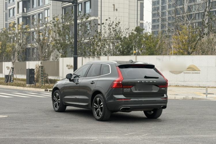 Used Volvo XC60 2019 T5 4x4 Smart Edition China V Standard
