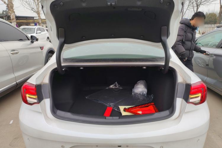 Used Buick Regal 2024 25T Deluxe Edition
