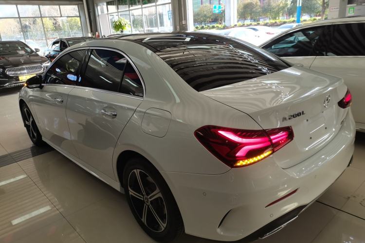 Used Mercedes-Benz A-Class 2022 Revised Version A 200 L Sport Sedan Fashionable Style