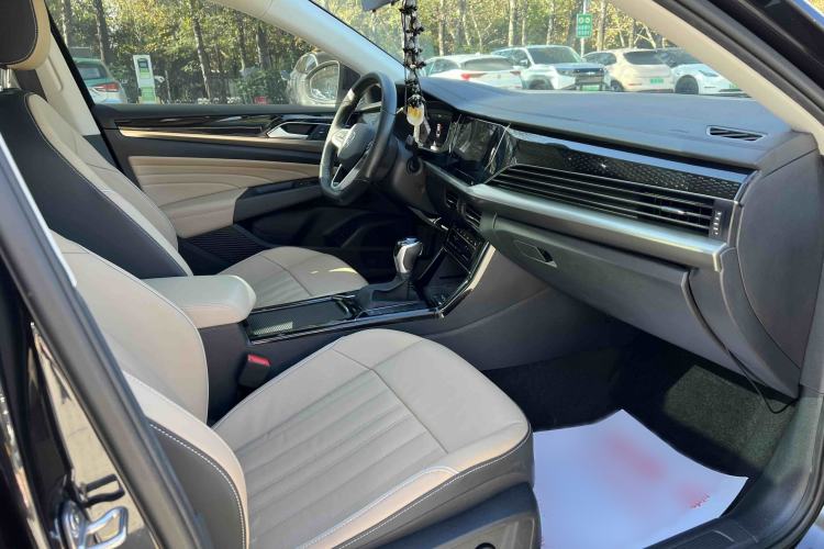 Used Volkswagen Passat 2022 330TSI Starry Elite Edition
