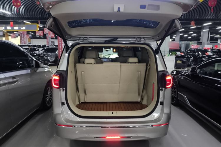 Used Buick GL8 2022 ES Land Cruiser 653T Luxury Model