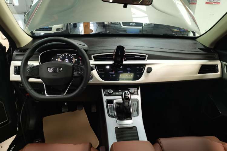 Used Geely Auto Emgrand X7 Sport 2021 1.8TD Manual Two-Wheel Drive Asian Games Edition
