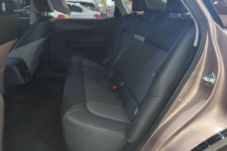 Used Toyota bZ3 2023 616 km Long-Range Premium
