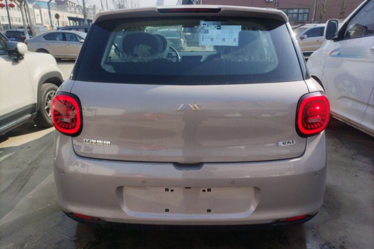 Used  3 2025 330km Freedom Edition
