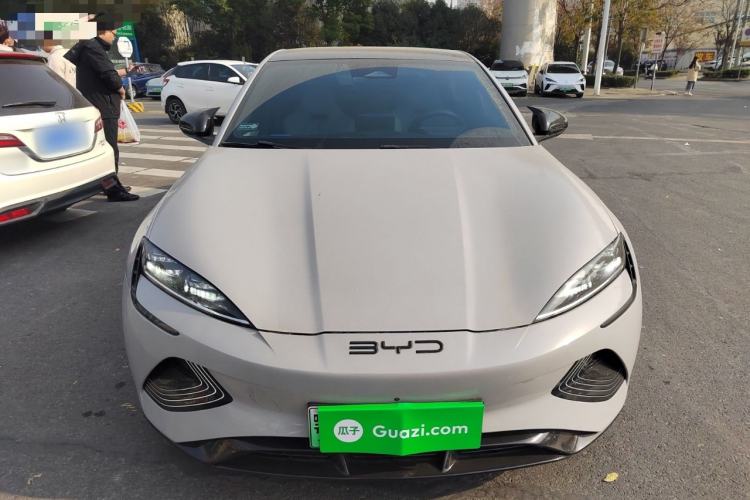 Used BYD Seal 2022 550 km Standard Range Rear-Wheel Drive Prestige Version
