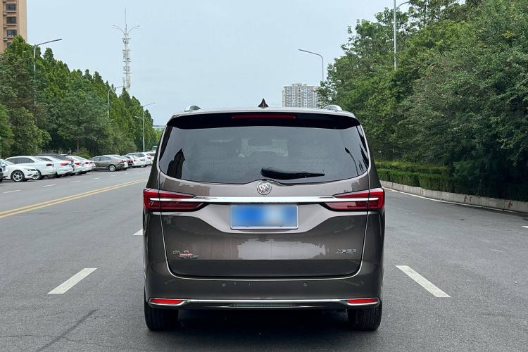 Used Buick GL8 2023 Facelifted Land Cruiser Executive Luxury Version
