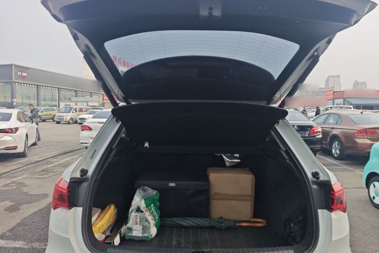 Used Audi Q3 2019 40 TFSI Fashionable and Elegant Model