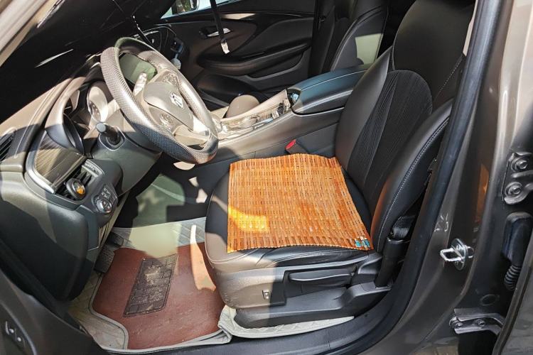 Used Buick Envision 2018 20T Two-Wheel-Drive Leading Model
