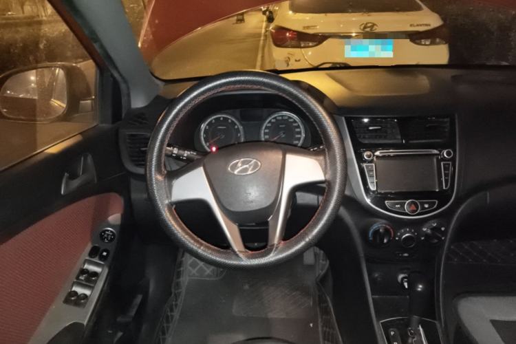 Used Hyundai Verna Ray 2014 1.4L Automatic GLX