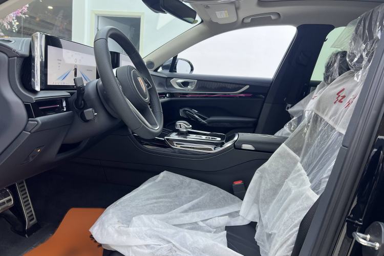 Used Hongqi H9 2024 2.0T Qixiang Luxury Business Edition
