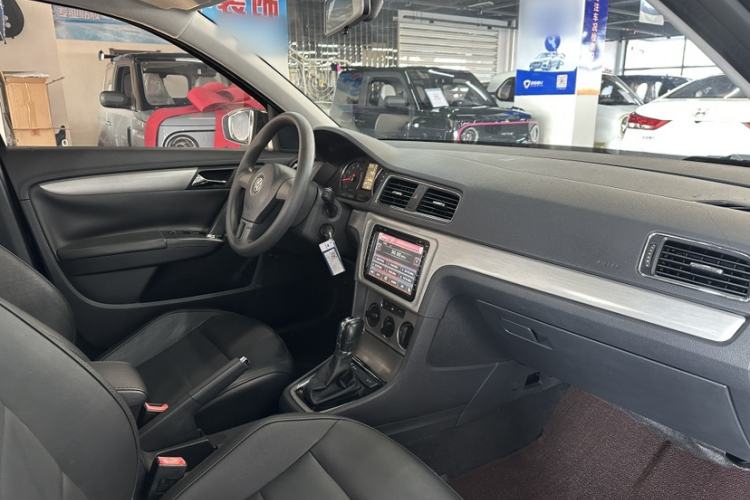 Used Volkswagen Lavida 2013 Revised Version 1.4 TSI DSG Comfort Edition
