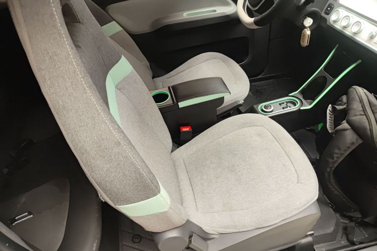 Used Wuling Hongguang MINIEV 2022 Macaron Premium Model – Lithium Iron Phosphate