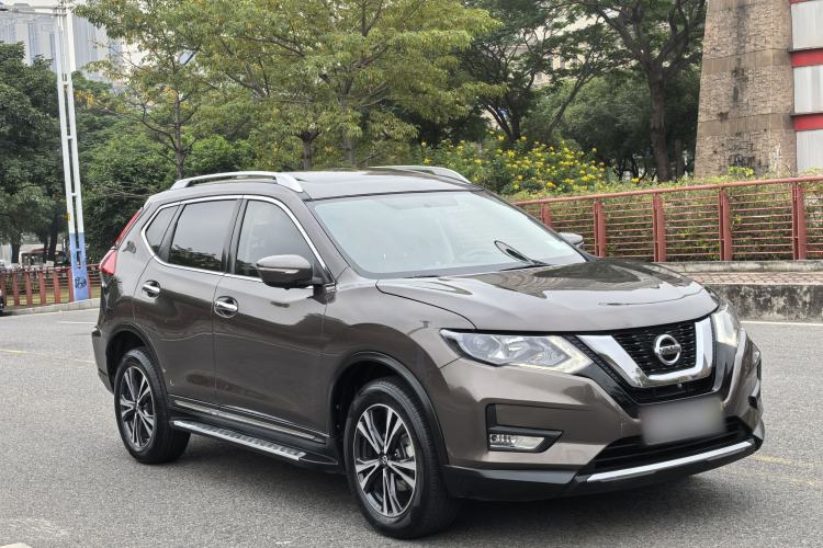 Used Nissan X-Trail 2017 2.5L CVT Leading Edition 4WD
