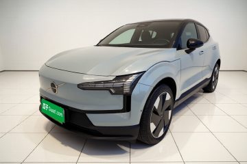 Used Volvo EX30 2025 Rear-Drive Long-Range Version Ultra