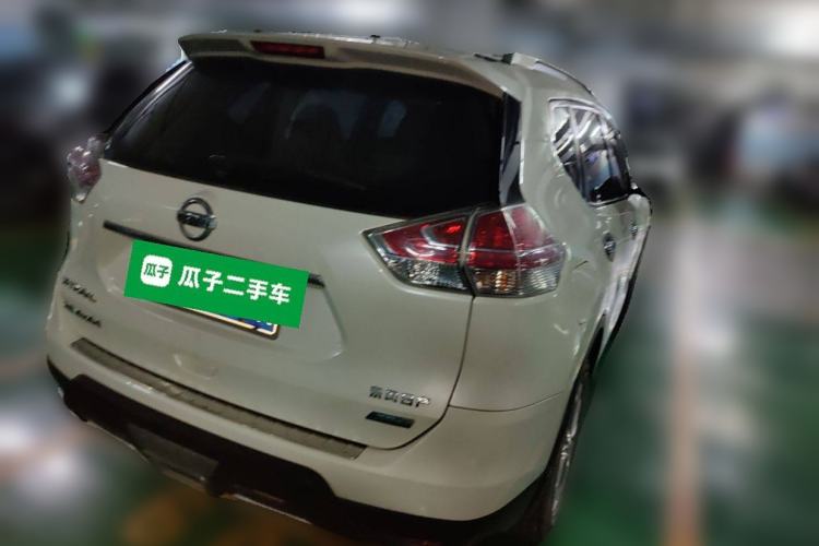 Used Nissan X-Trail 2014 2.5L CVT Luxury Edition 4WD
