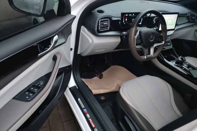 Used BYD Qin PLUS 2023 Champion Edition EV 510KM Leading Model