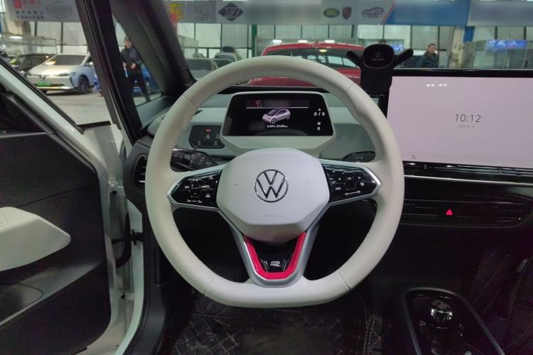 Used Volkswagen ID.3 2025 Smart Model Outstanding Oxygen Edition
