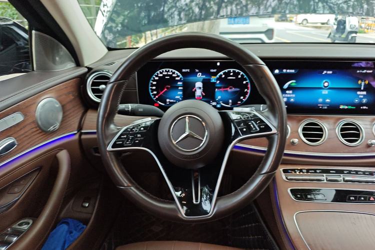 Used Mercedes-Benz E-Class 2023 E 260 L
