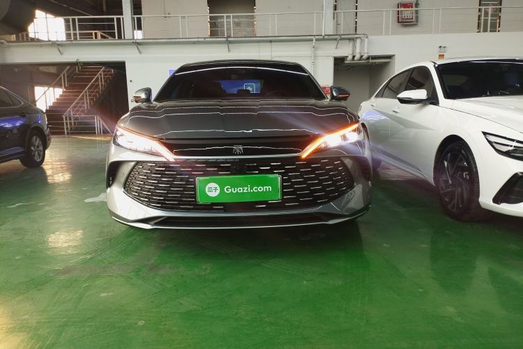 Used BYD Qin L 2025 DM-i Smart Drive 80KM Leading Model