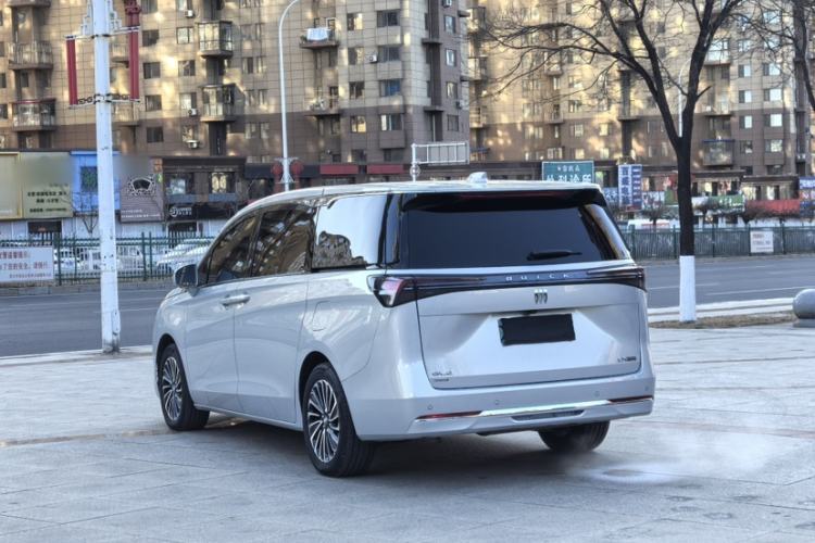 Used Buick GL8 New Energy 2025 Lu Shang Luxury Edition 7-Seater
