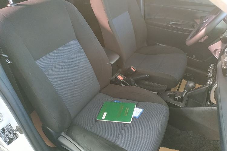 Used Toyota YARiS L 2016 Revised 1.5E CVT Charming Edition