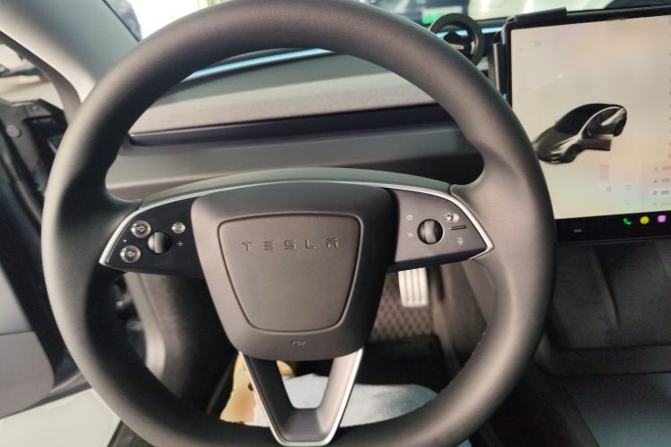 Used Tesla Model 3 2023 Rear-Wheel-Drive Version