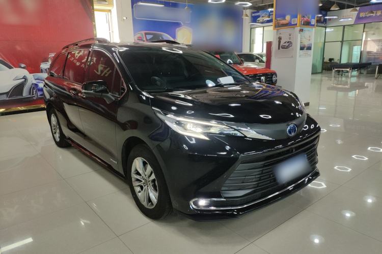 Used Toyota Sienna 2023 2.5L Hybrid Comfort Edition