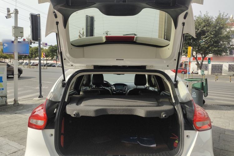 Used Ford Focus 2017 Hatchback 1.6L Manual Fashion Edition SmartDrive Version