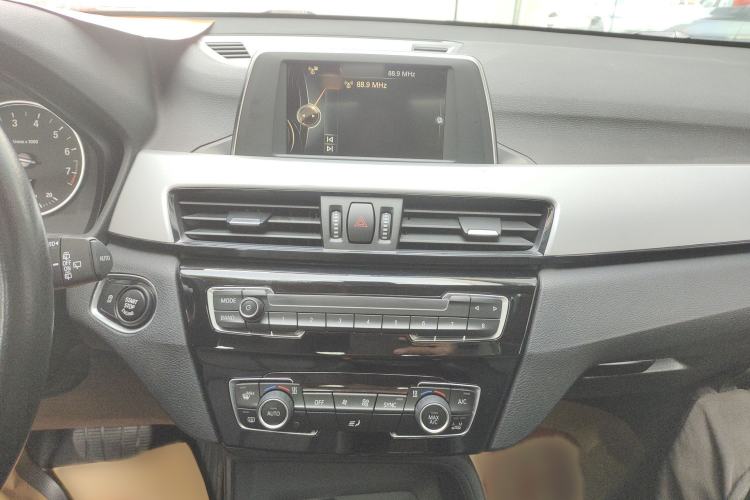 Used BMW X1 2016 sDrive18Li Fashion Model
