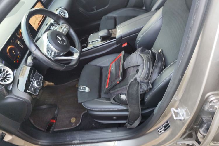 Used Mercedes-Benz A-Class 2022 Revised Version A 200 L Sport Sedan Fashionable Style