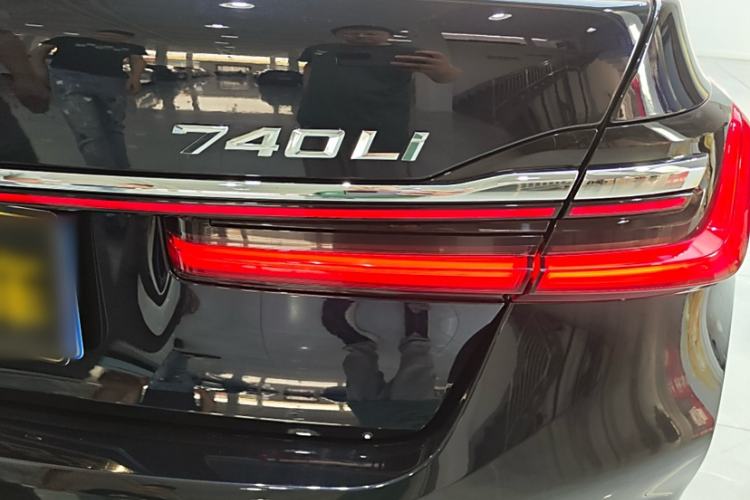 Used BMW 7 Series 2021 740Li Leading Model M Sport Package
