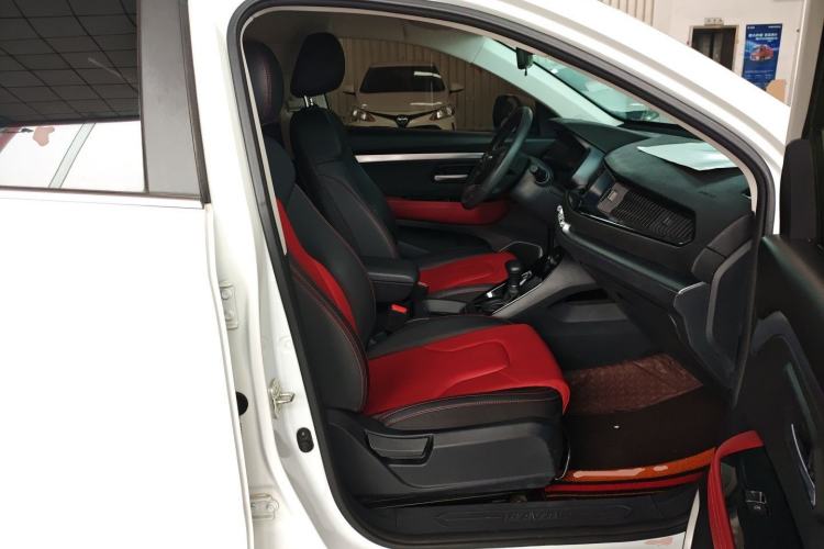 Used Haval H2s 2018 Red-Label 1.5T Dual-Clutch Fashion Edition