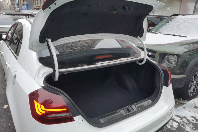 Used Geely Auto Emgrand 2021 UP 1.5L Manual Luxury Model
