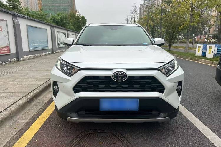 Used Toyota RAV4 2022 2.0L CVT Two-Wheel Drive Fashion Plus Edition
