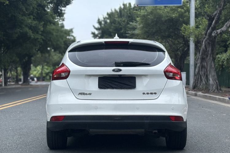 Used Ford Focus 2017 Hatchback 1.6L Automatic Fashion Edition Smart Drive Version
